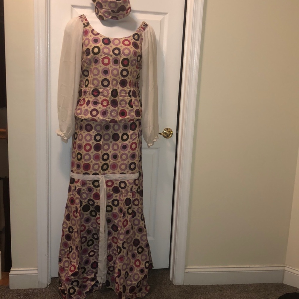 Preowned 3pcs set top, skirt & scarf set 14